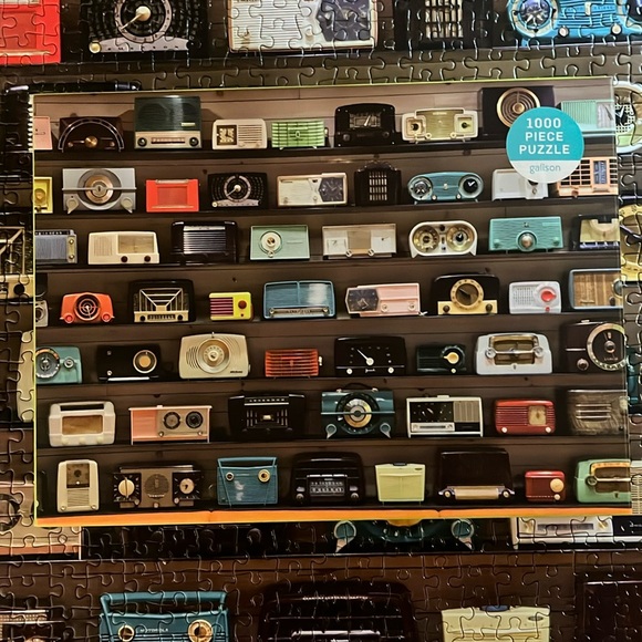 Galison Other - 🧩 1000 piece Galison “Chihuly Vintage Radios”. Great quality. Poster. Complete.